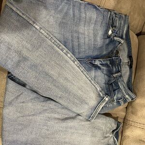 Judy Blue Light Wash Ankle Jeans